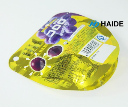 Oblikovana torbica za sladkarije